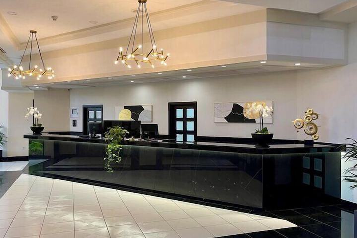 Entrance & Lobby