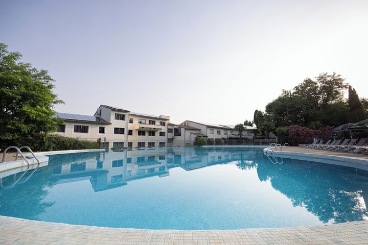Pools & Facilities