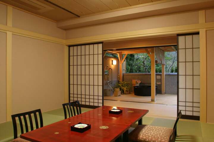 Room 7 of 48
