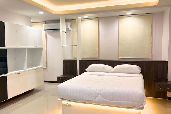 Room 18 of 78