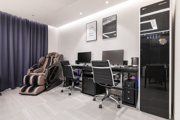 Room 20 of 48