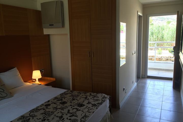 Room 10 of 60