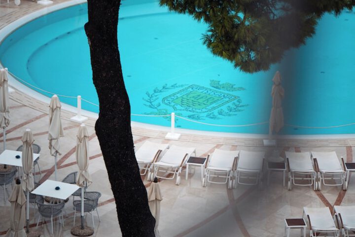 Pool 133 of 250