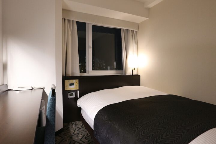Room 10 of 78