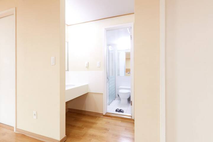 Room 89 of 120