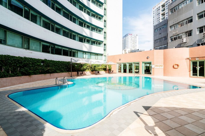 Hotel with Pool