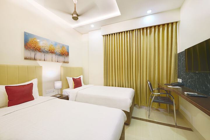 Room 3 of 21