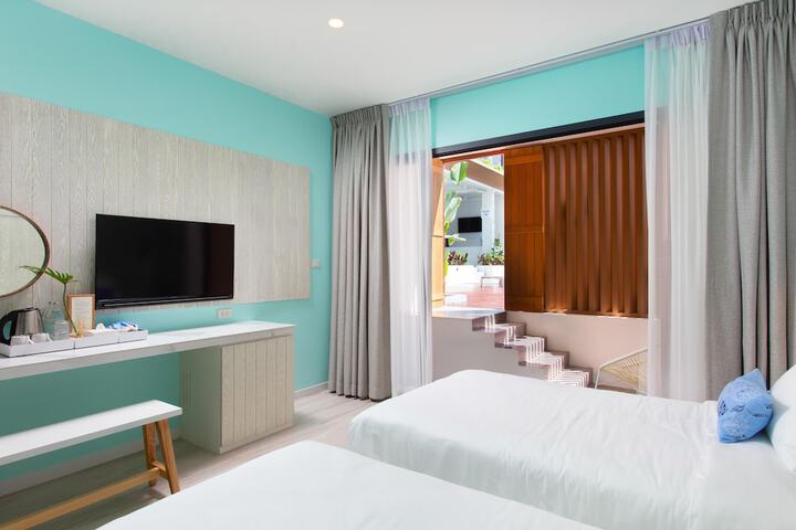 Room 21 of 80