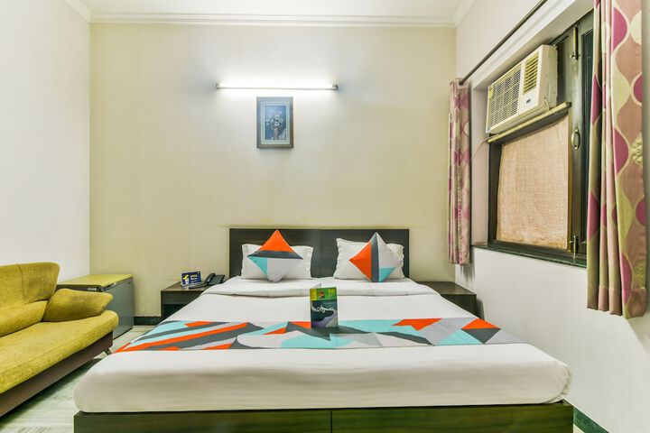 Room 9 of 21