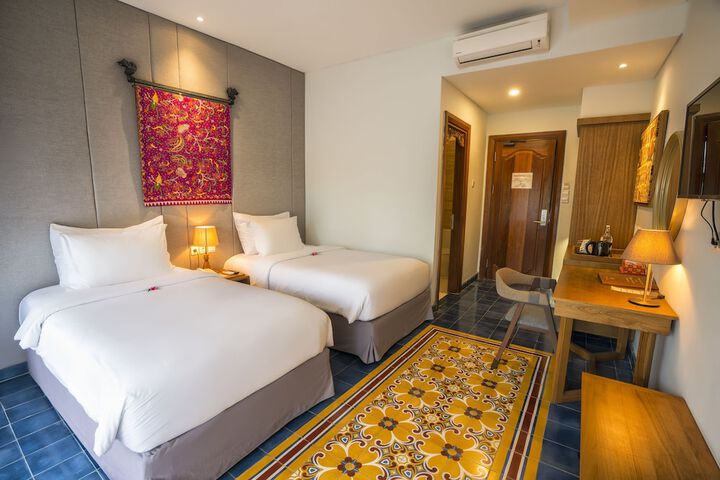 Room 15 of 119