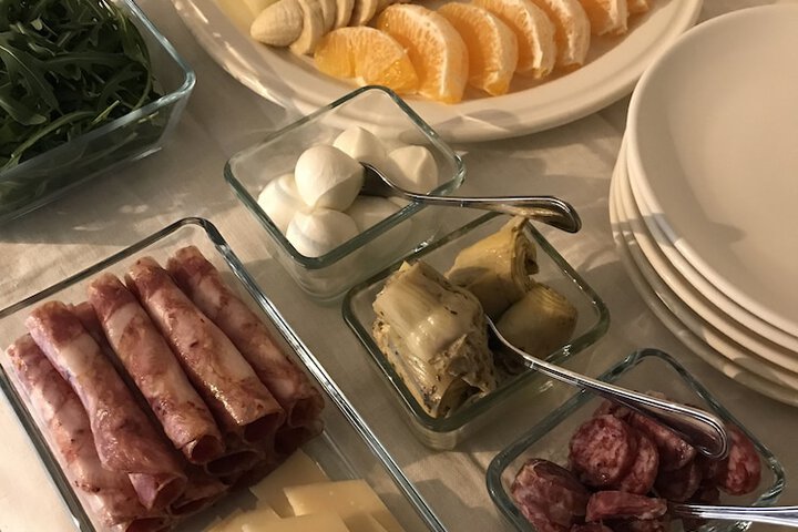 Dining 90 of 112