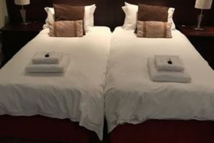 Room 9 of 21