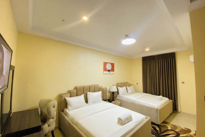 Room 3 of 13