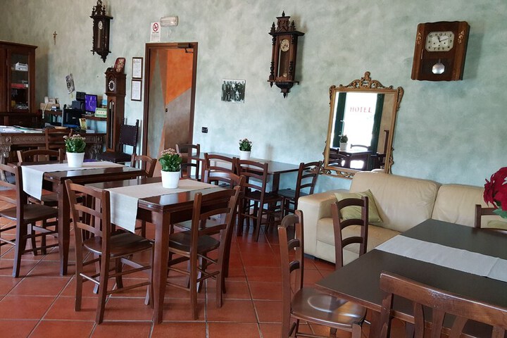 Dining Photos