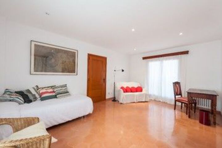 Room 15 of 38