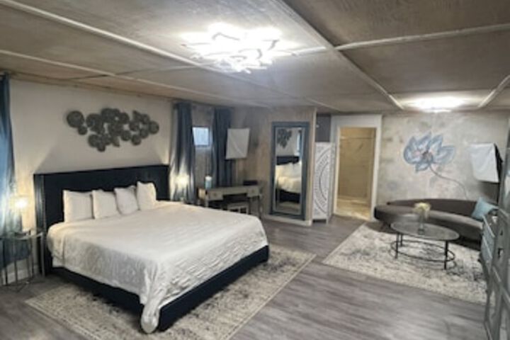Room 121 of 267