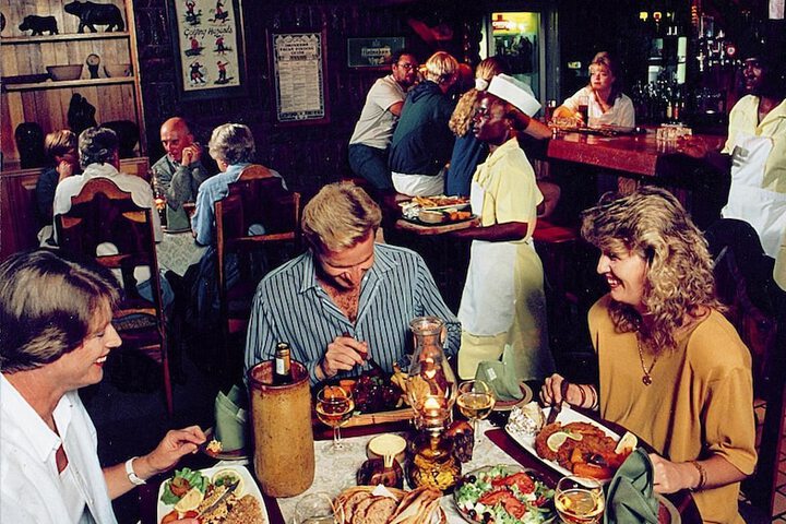 Dining 76 of 128