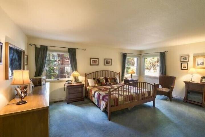 Room 6 of 31