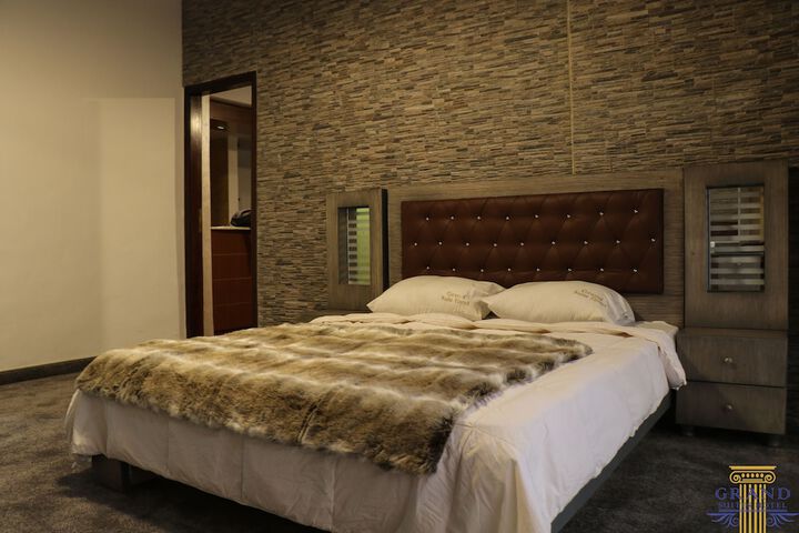 Grand Suites Hotel