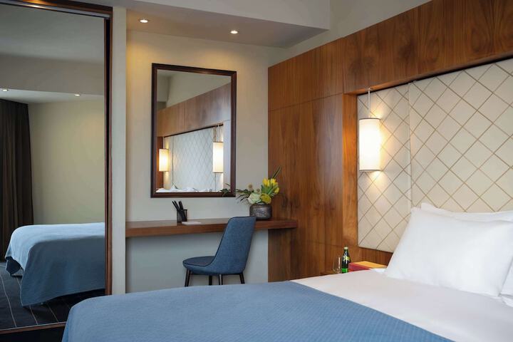 Room 8 of 54