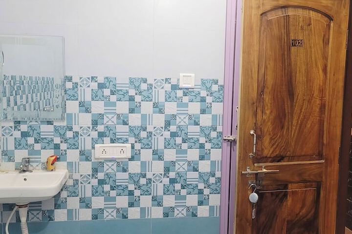 Room 14 of 15