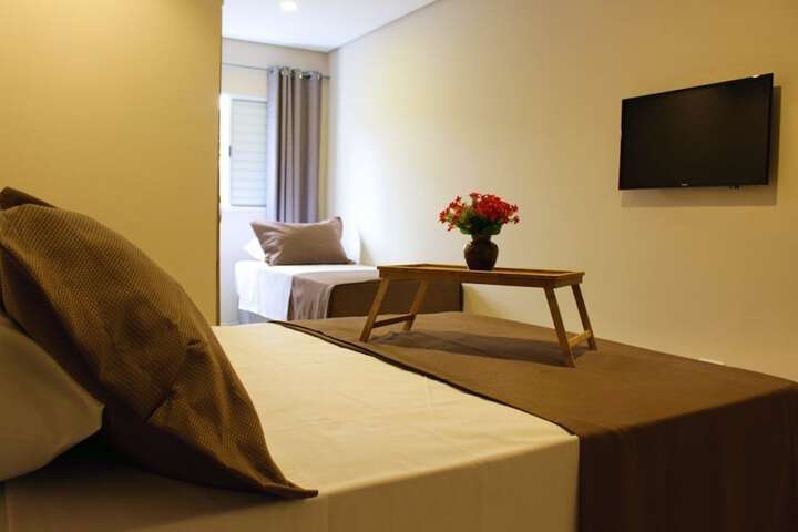 Room 5 of 75