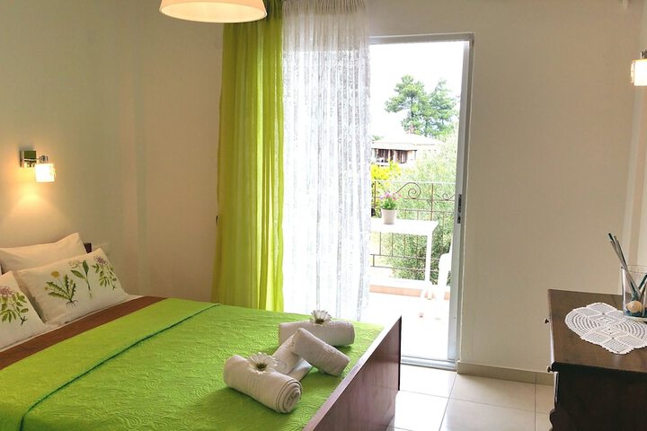 Room 10 of 24