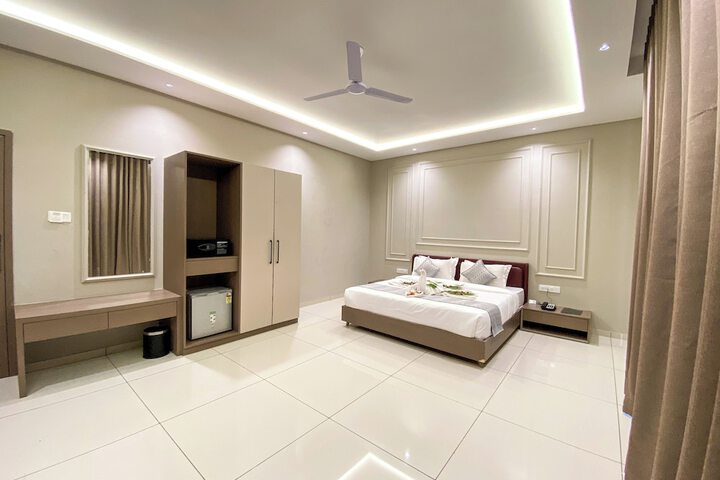 Room 14 of 86