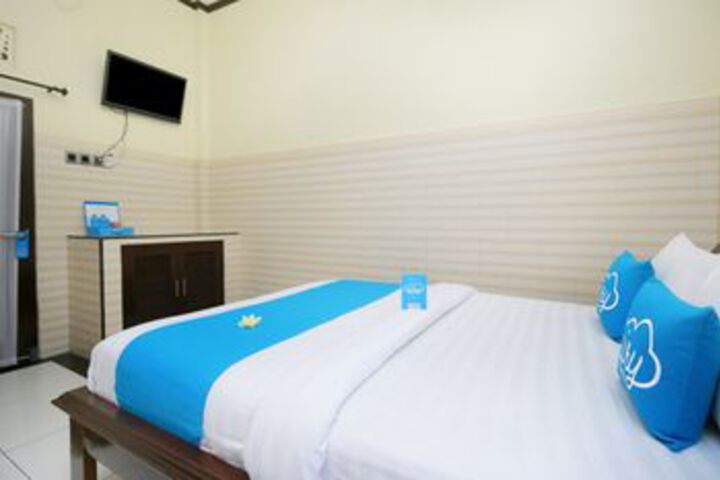Room 7 of 16