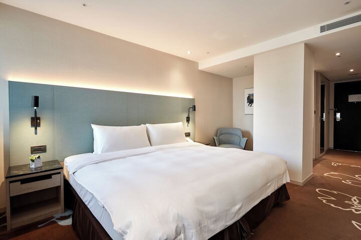 Room 45 of 121