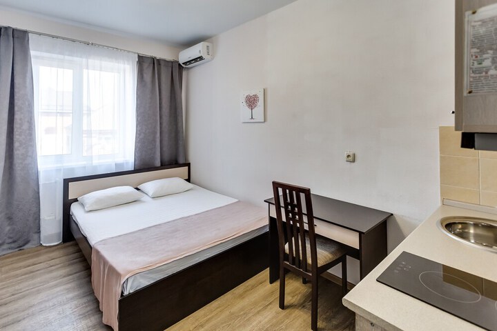 Room 4 of 72