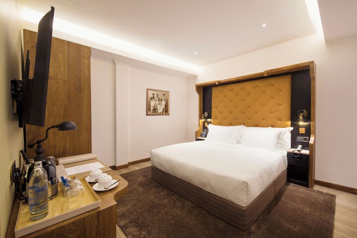 Room 17 of 50