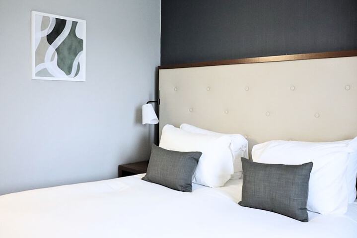 Room 43 of 149