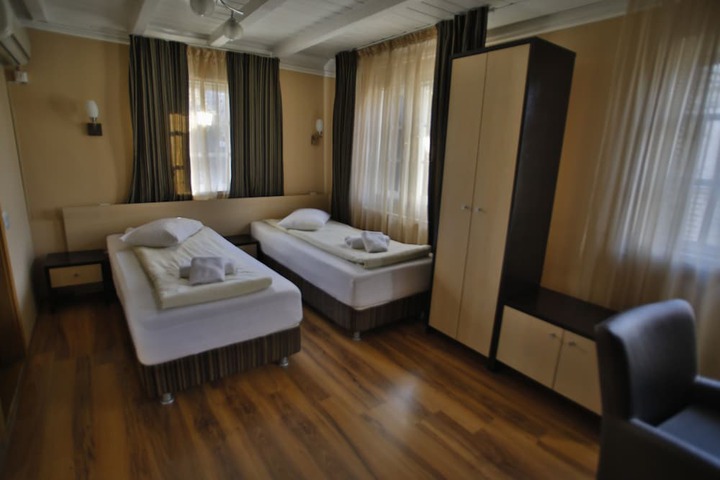 Room 20 of 40