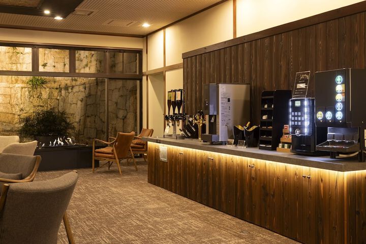 Hotel Lobby