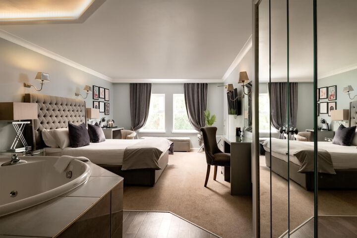 Room 33 of 88