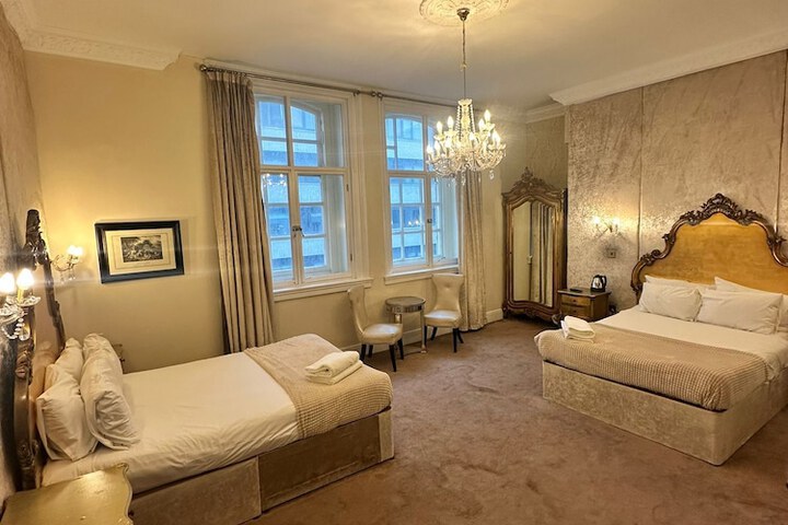 Room 60 of 171