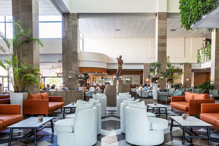 Guest Lobby