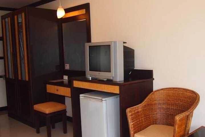Room 16 of 31