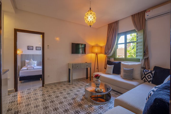 Room 15 of 24