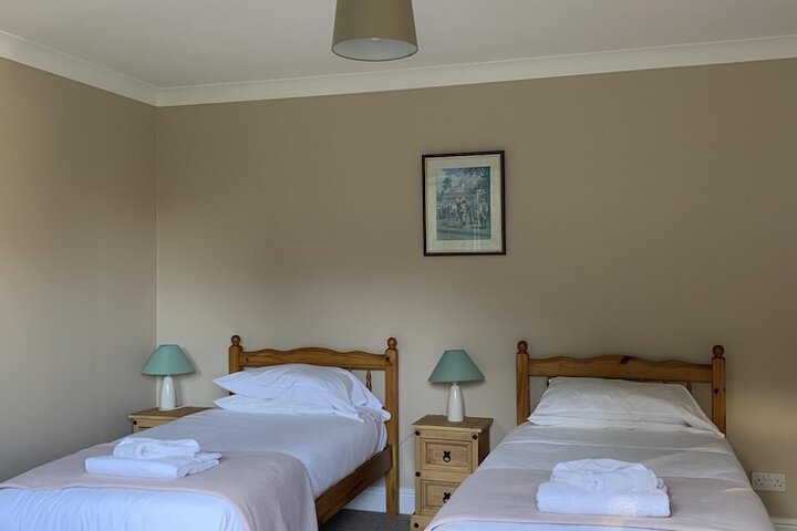 Room 2 of 11