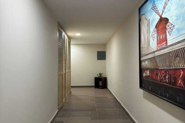 Room 37 of 91