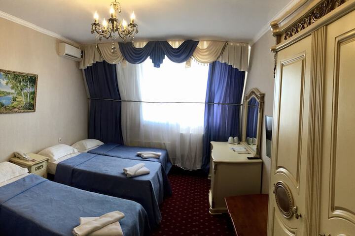 Room 18 of 81