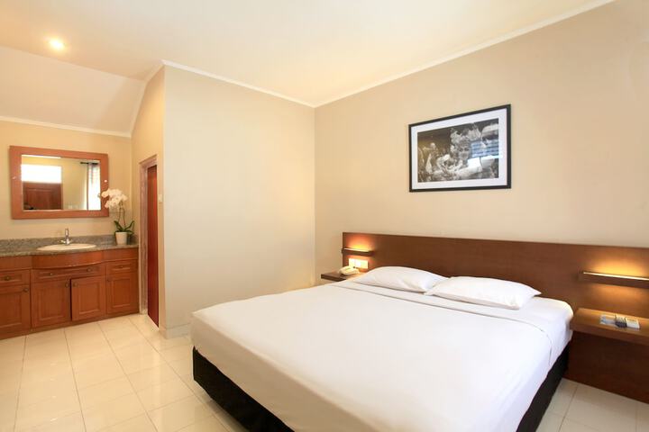 Room 12 of 62