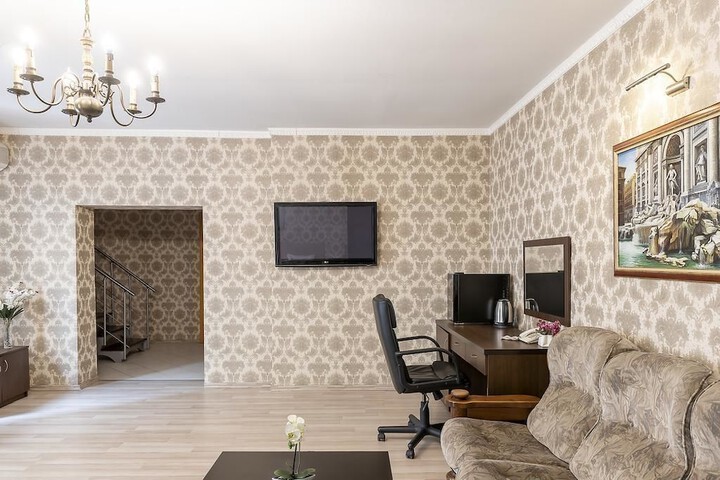 Room 19 of 45