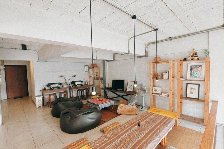 Room 12 of 25