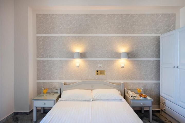 Room 44 of 85