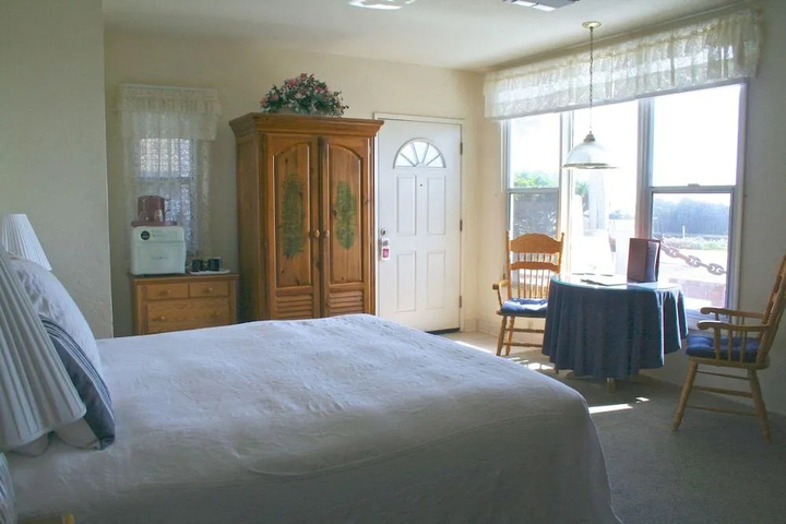 Room 2 of 13