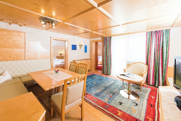 Room 19 of 48