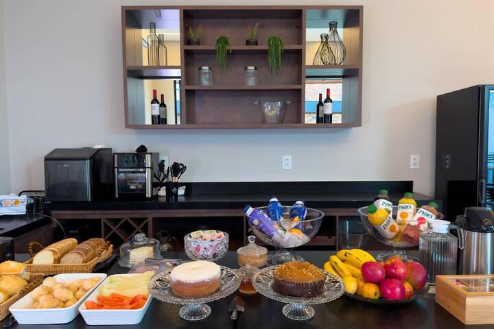 Breakfast/Coffee Service 28 of 33